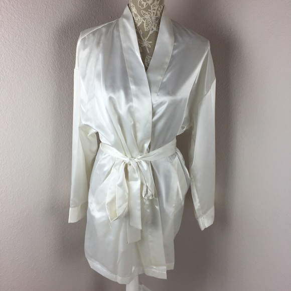 Victoria's Secret Other - Victoria’s Secret Short White Satin Robe NWT